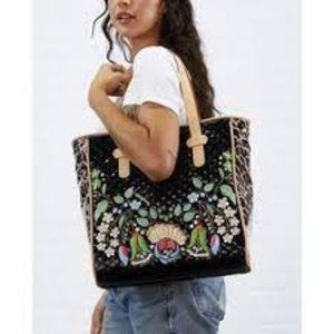 Consuela Classic "EZZY"  Playa Tote Black